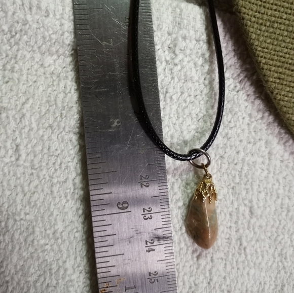 Goldtone pinkish rock pendant on black cord necklace - Picture 4 of 4